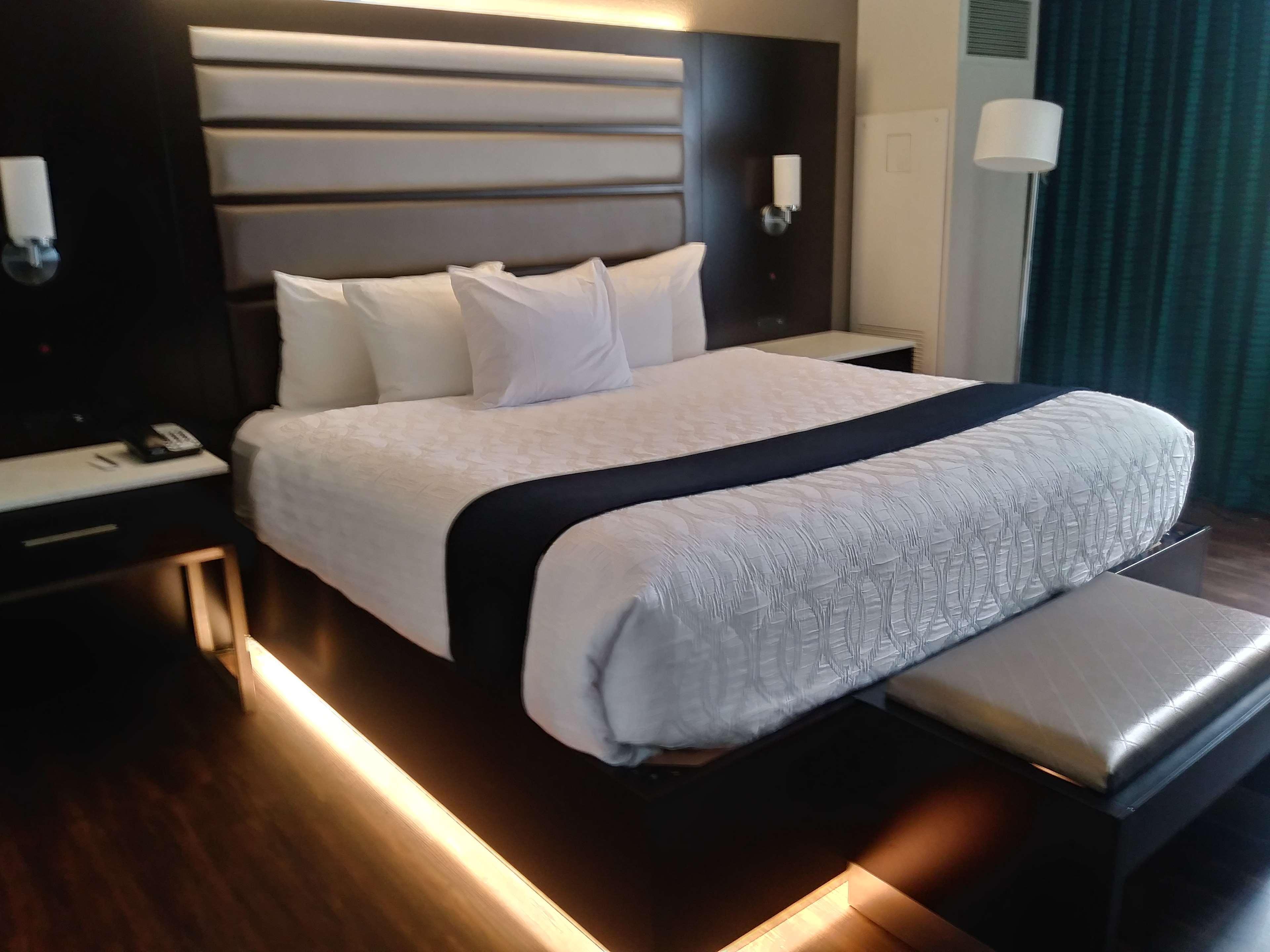 Aiden Austin City Hotel Ngoại thất bức ảnh